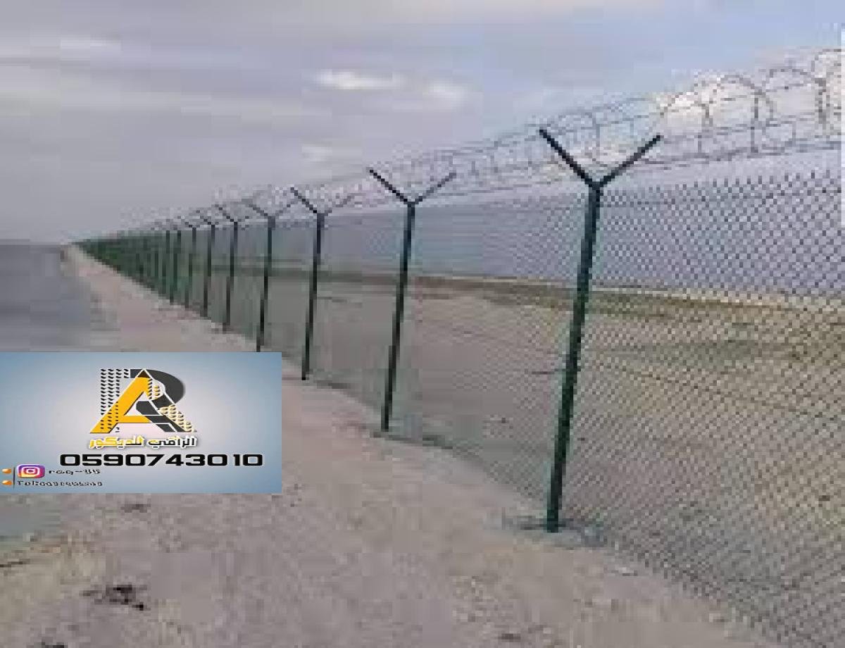 شبوك أغنام بالرياض توفر حماية مثالية للحيوانات باستخدام مواد متينة.